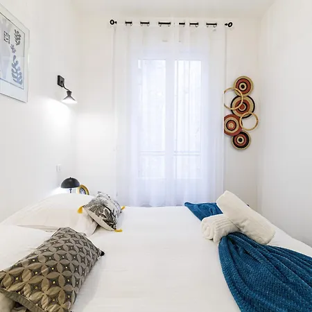 Chic & Cozy 2 Bdr Heart Of The Old Town ניס