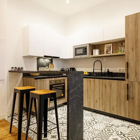 Chic & Cozy 2 Bdr Heart Of The Old Town Niza