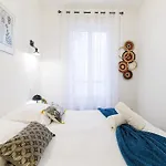Chic & Cozy 2 Bdr Heart Of The Old Town Nice