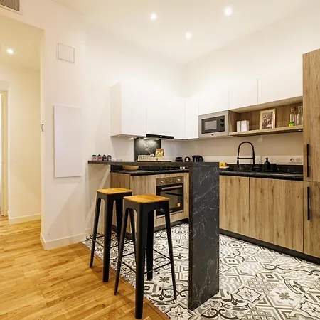 Chic & Cozy 2 Bdr Heart Of The Old Town Apartamento *