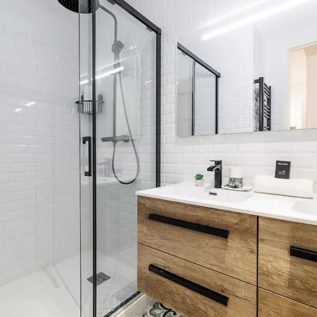 Apartamento Chic & Cozy 2 Bdr Heart Of The Old Town